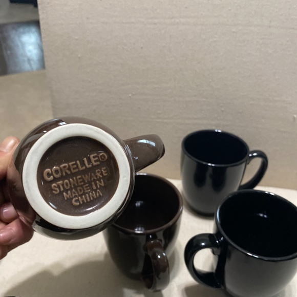 Corelle stoneware coffee cups 6 but bundle of 8 brown and black - Picture 11 of 11